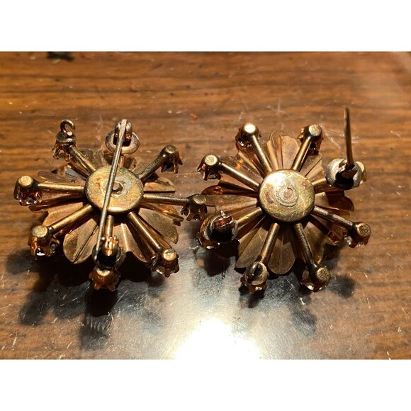 Pair of Vtg Gold Tone Rhinestone Flower Brooch Pins | Mid Century Starburst Sunb - Picture 3 of 3